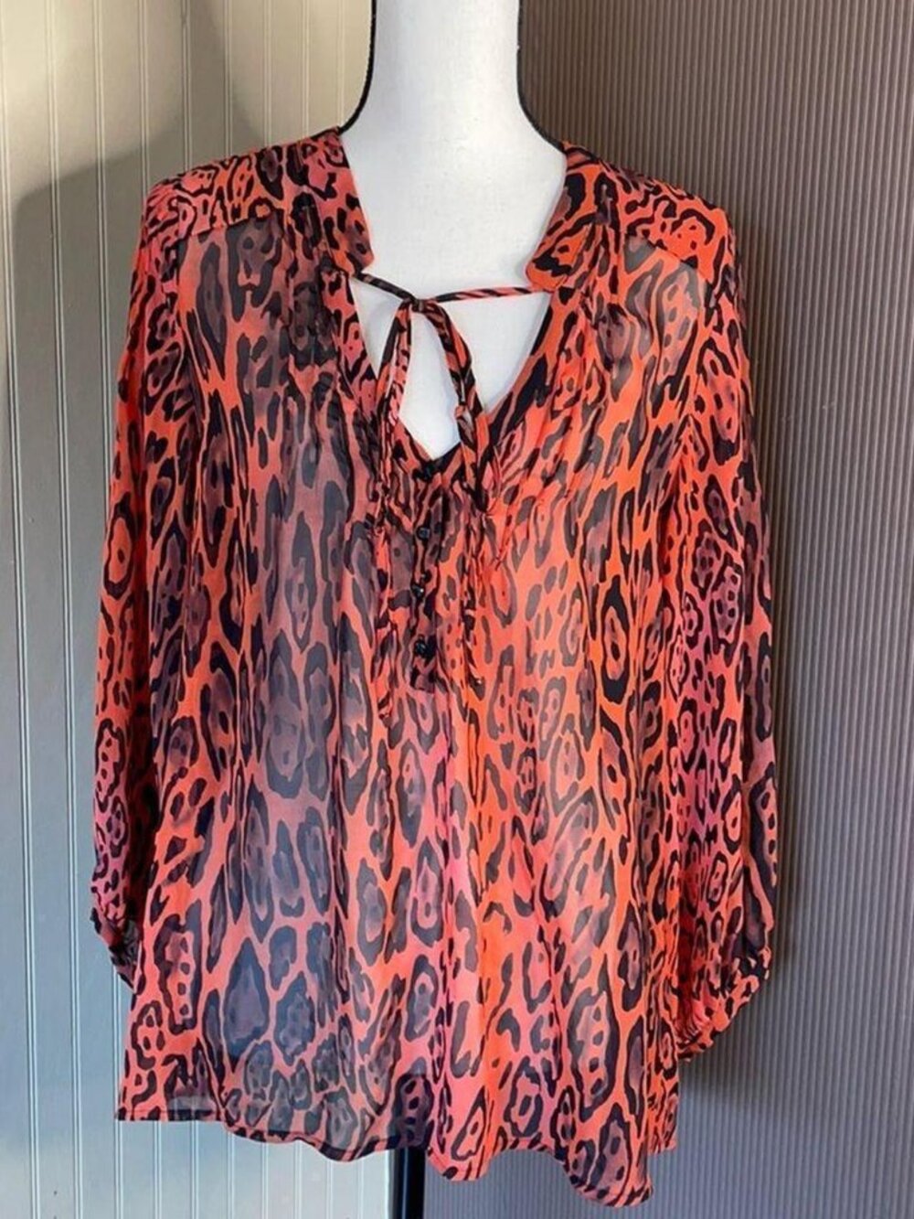Source Unknown Women's Black and Orange Blouse